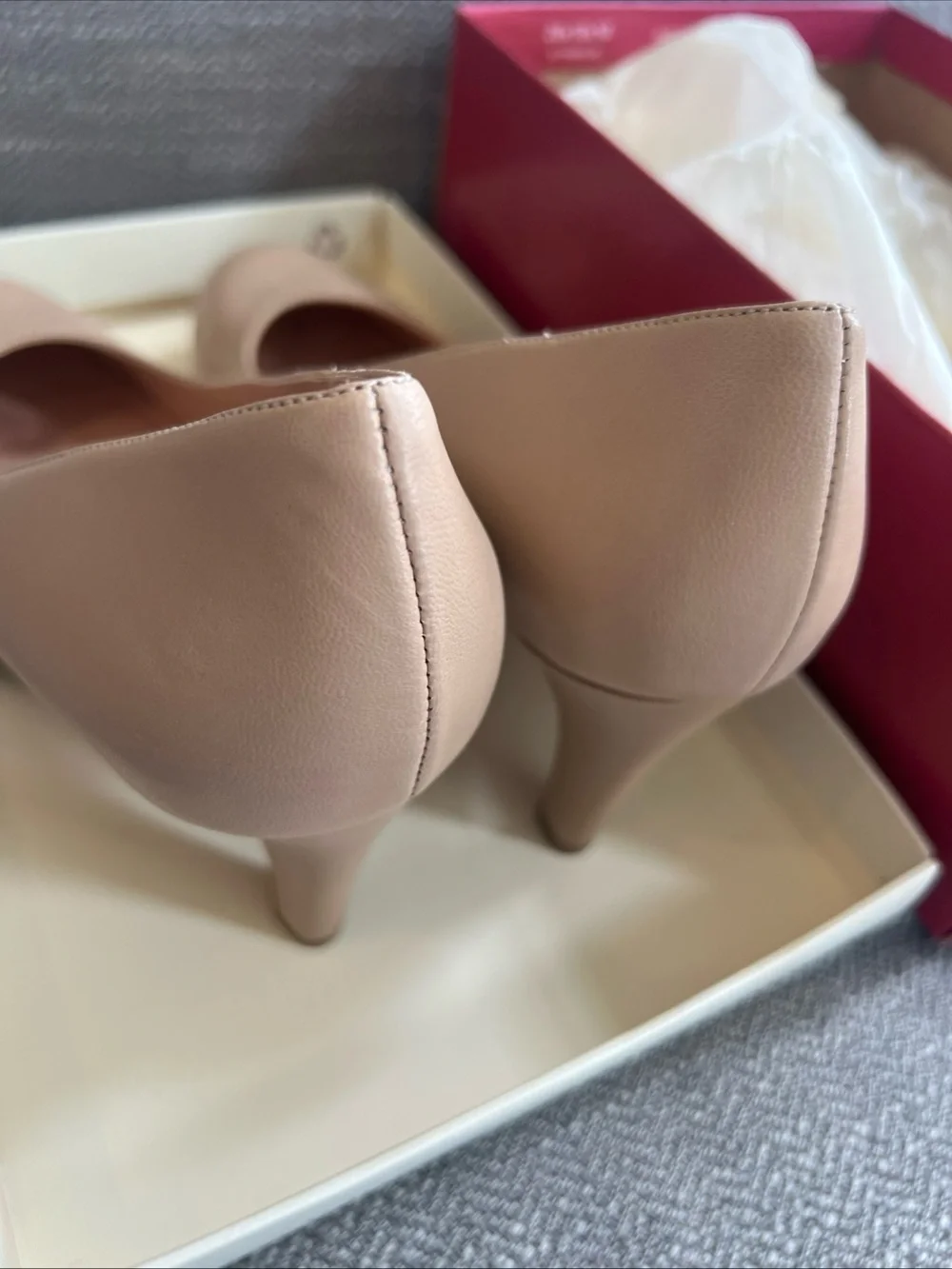 Naturalizer Michelle Pumps Heel Tender Taupe Leather Women’s Size 7.5 With Box